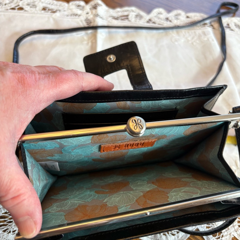 HOBO Black Leather Frame-Top Crossbody Bag - Picture 8 of 15